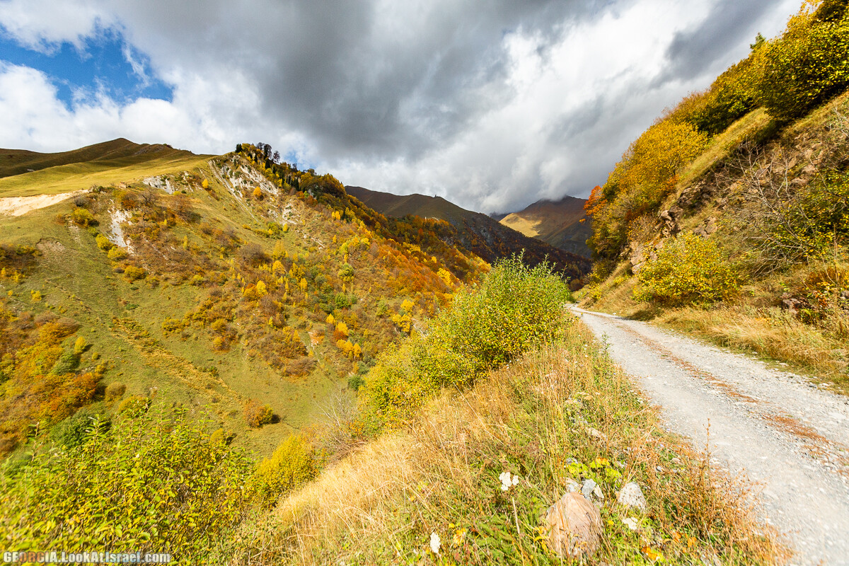 Путешествие на джипе по Грузии. Ущелья Хада, Трусо и Казбеги | LookAtIsrael.com - Фото путешествия по Израилю
