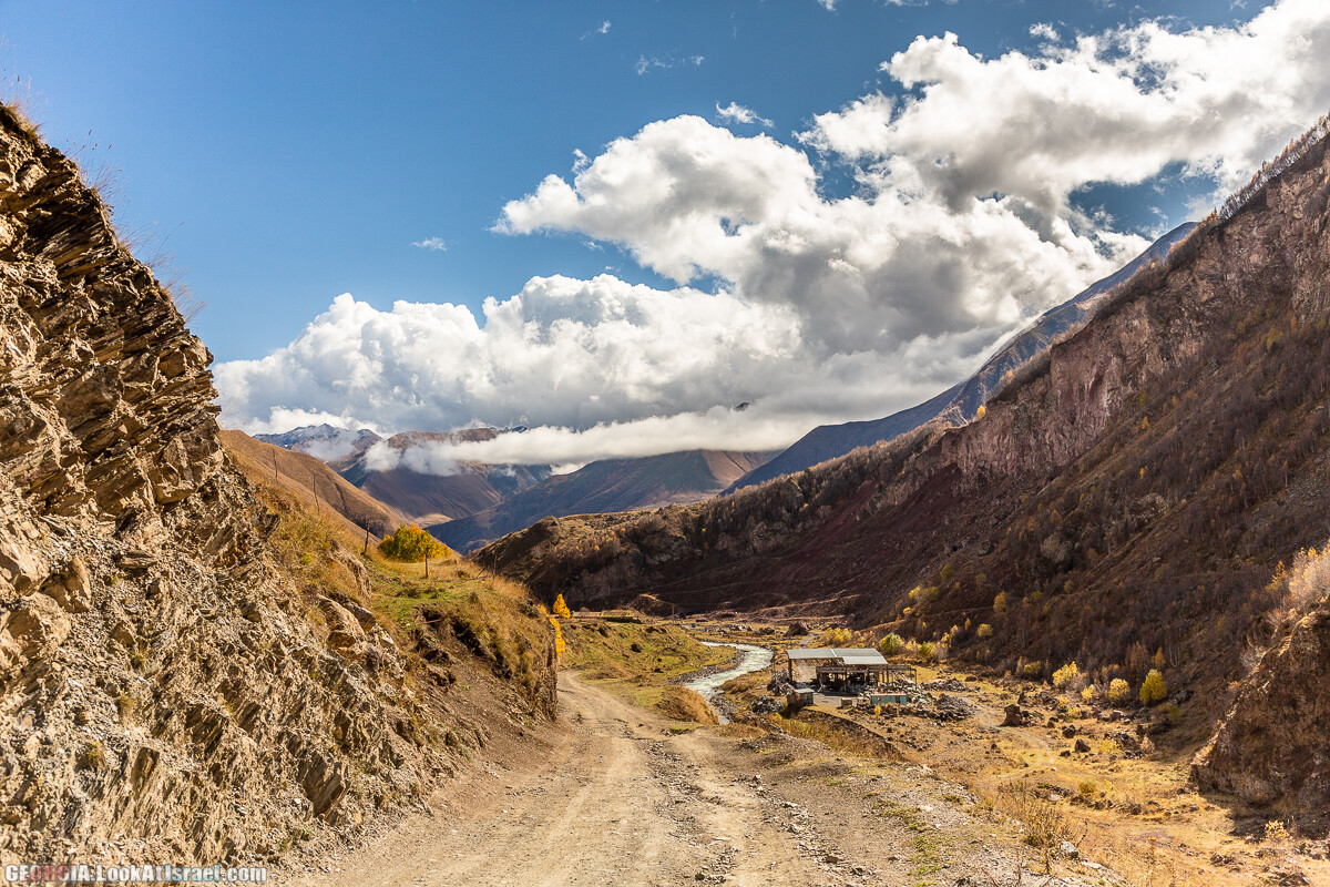 Путешествие на джипе по Грузии. Ущелья Хада, Трусо и Казбеги | LookAtIsrael.com - Фото путешествия по Израилю