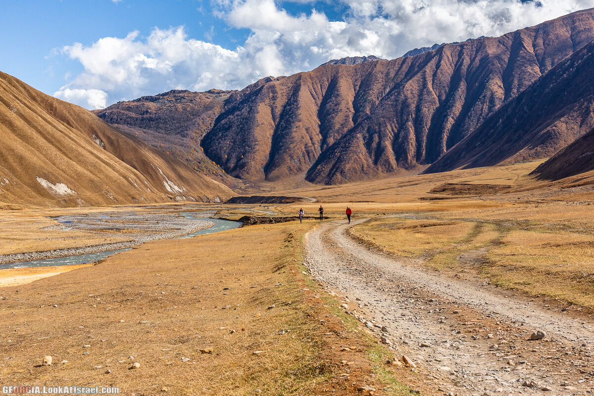 Путешествие на джипе по Грузии. Ущелья Хада, Трусо и Казбеги | LookAtIsrael.com - Фото путешествия по Израилю