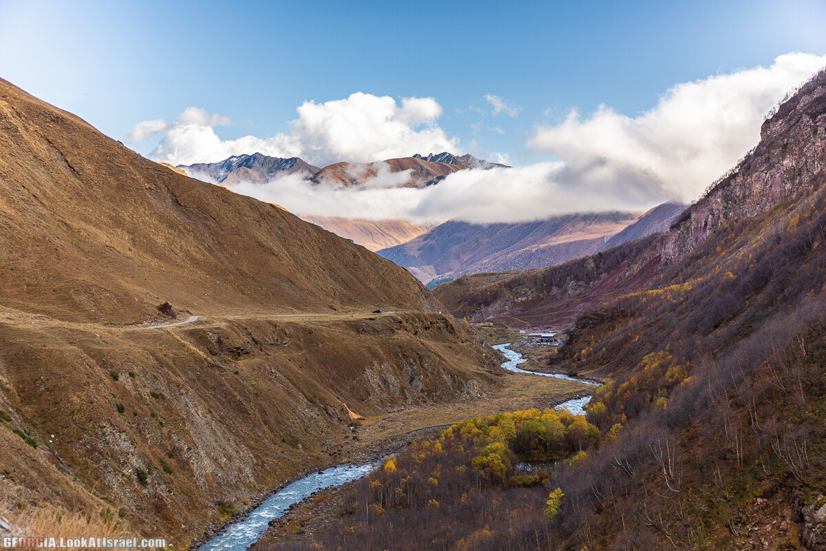 Путешествие на джипе по Грузии. Ущелья Хада, Трусо и Казбеги | LookAtIsrael.com - Фото путешествия по Израилю