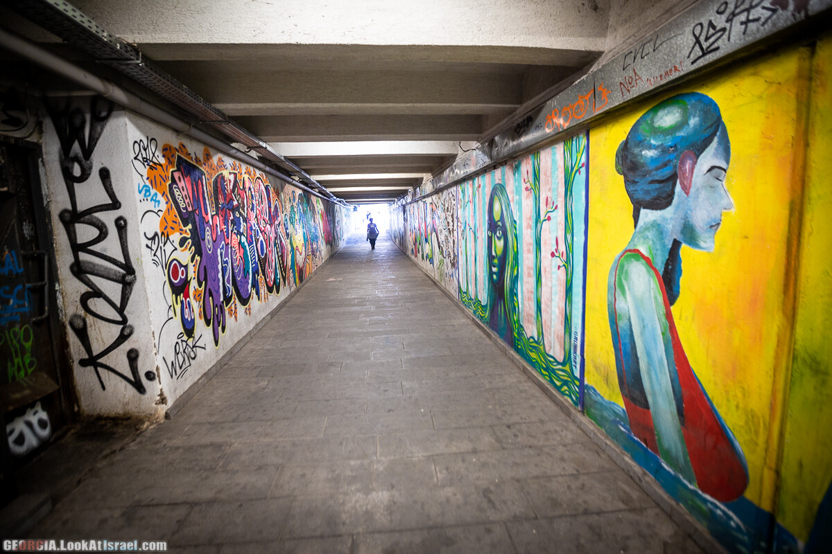 Графити и надписи Тбилиси | LookAtIsrael.com - Фото путешествия по Израилю