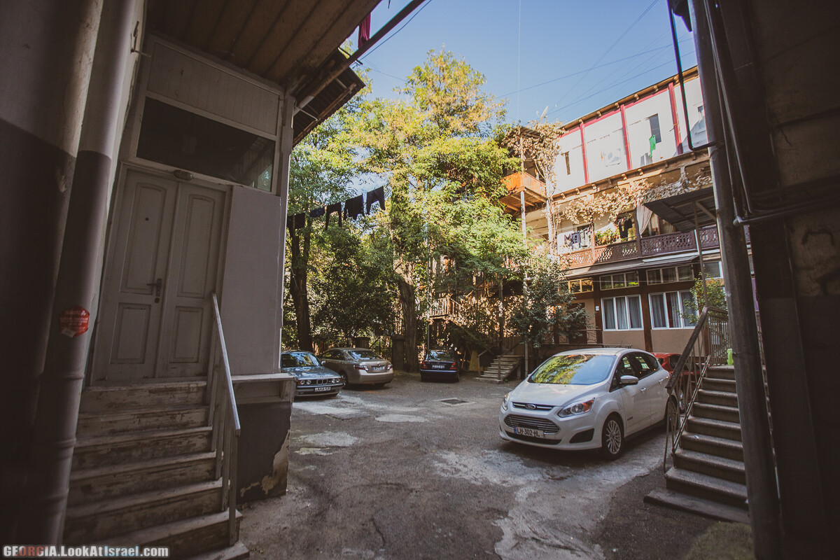 На задворках Тбилиси | LookAtIsrael.com - Фото путешествия по Израилю