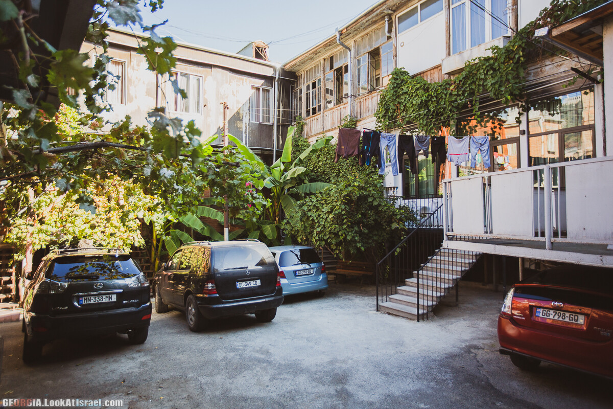 На задворках Тбилиси | LookAtIsrael.com - Фото путешествия по Израилю