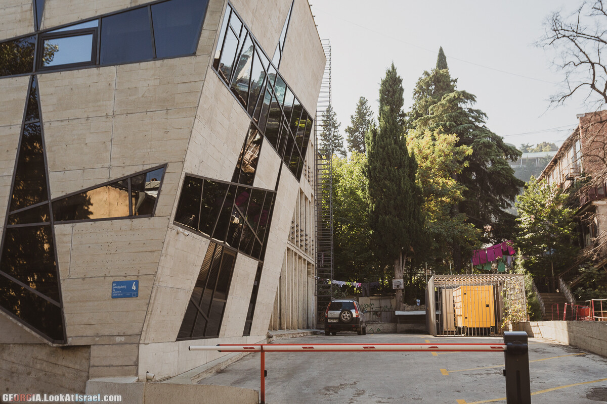 На задворках Тбилиси | LookAtIsrael.com - Фото путешествия по Израилю