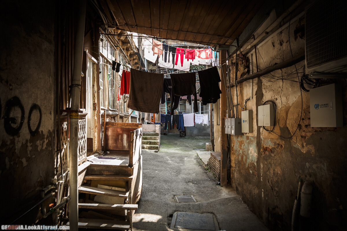 На задворках Тбилиси | LookAtIsrael.com - Фото путешествия по Израилю