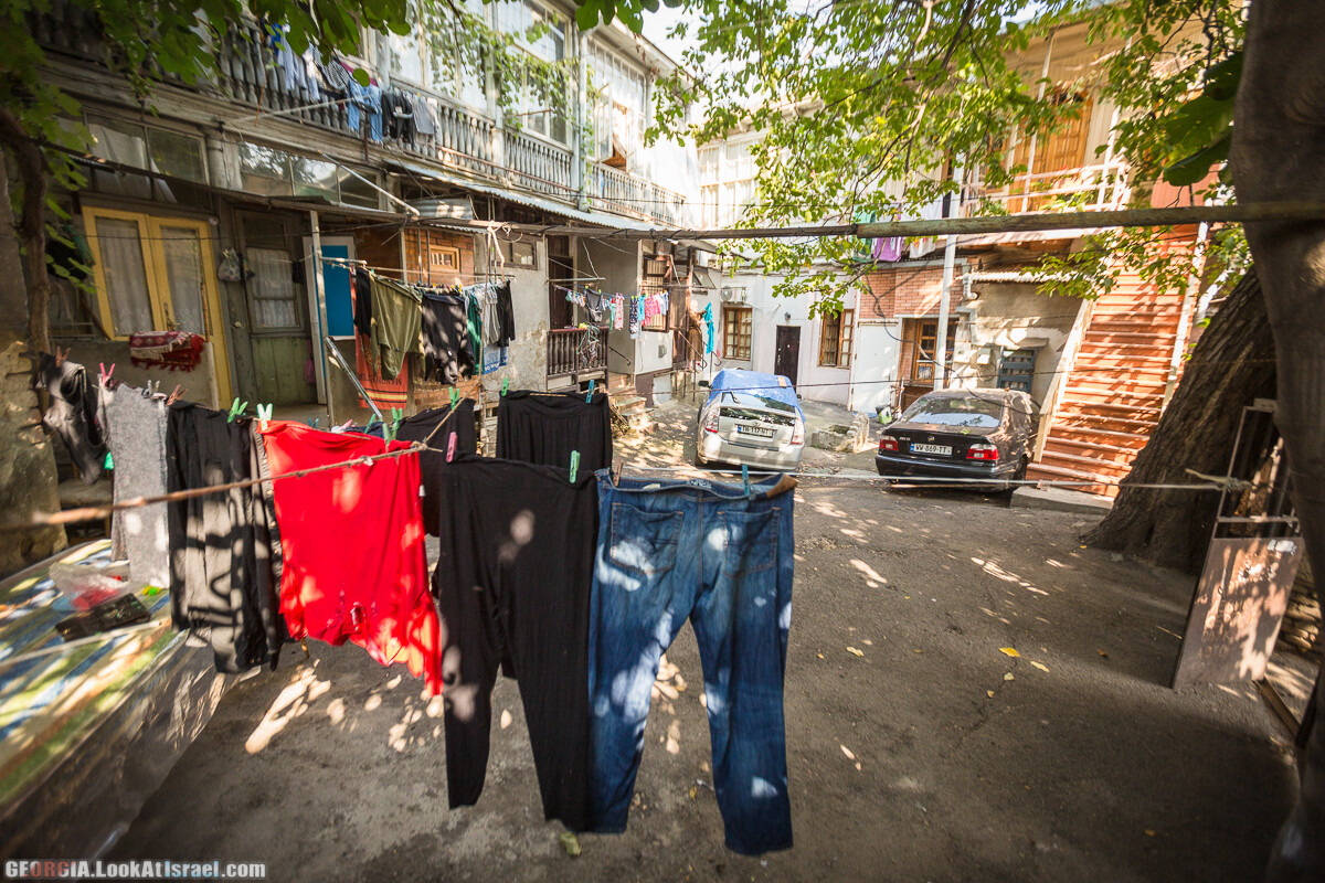 На задворках Тбилиси | LookAtIsrael.com - Фото путешествия по Израилю