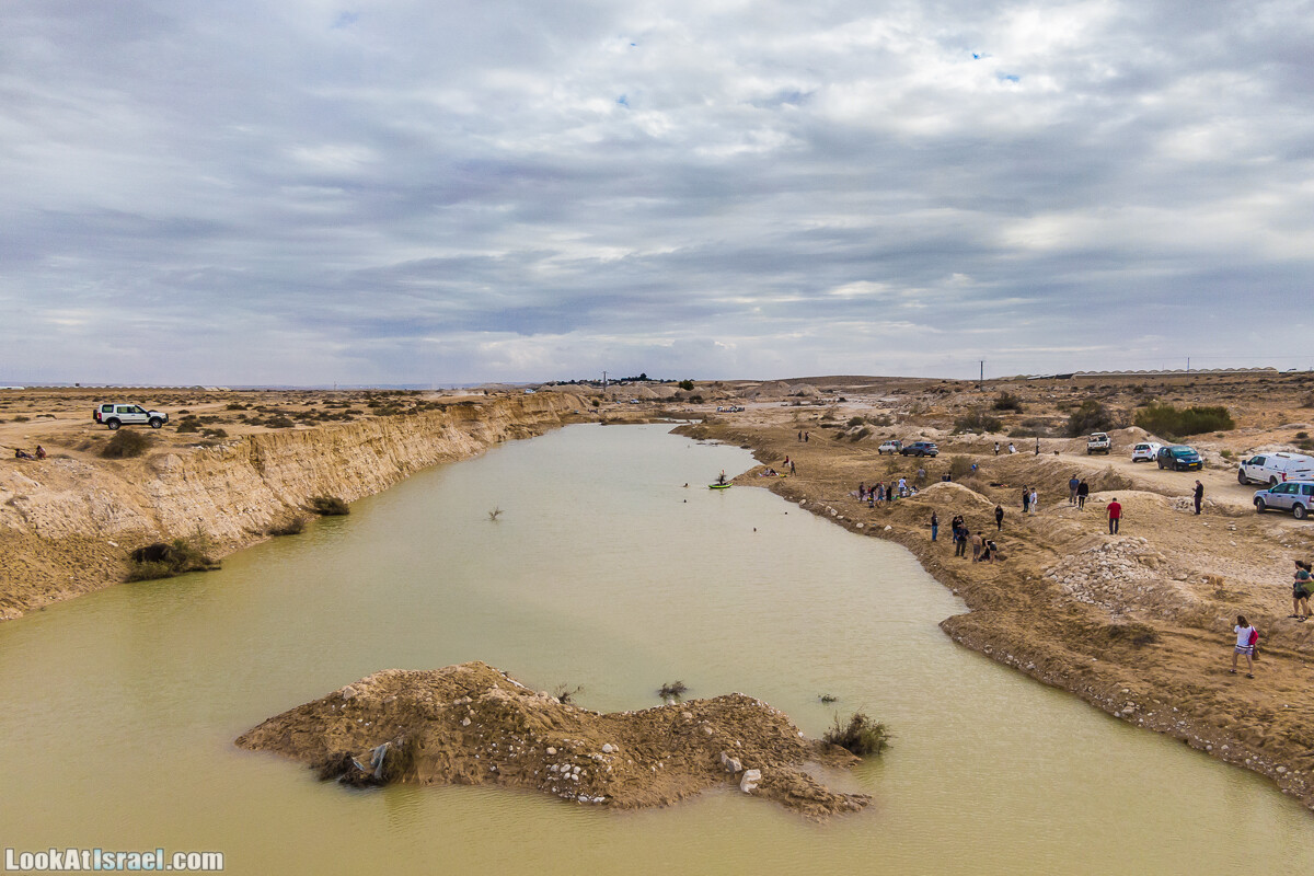 Редкое сезонное озеро в Ницане | LookAtIsrael.com - Фото путешествия по Израилю