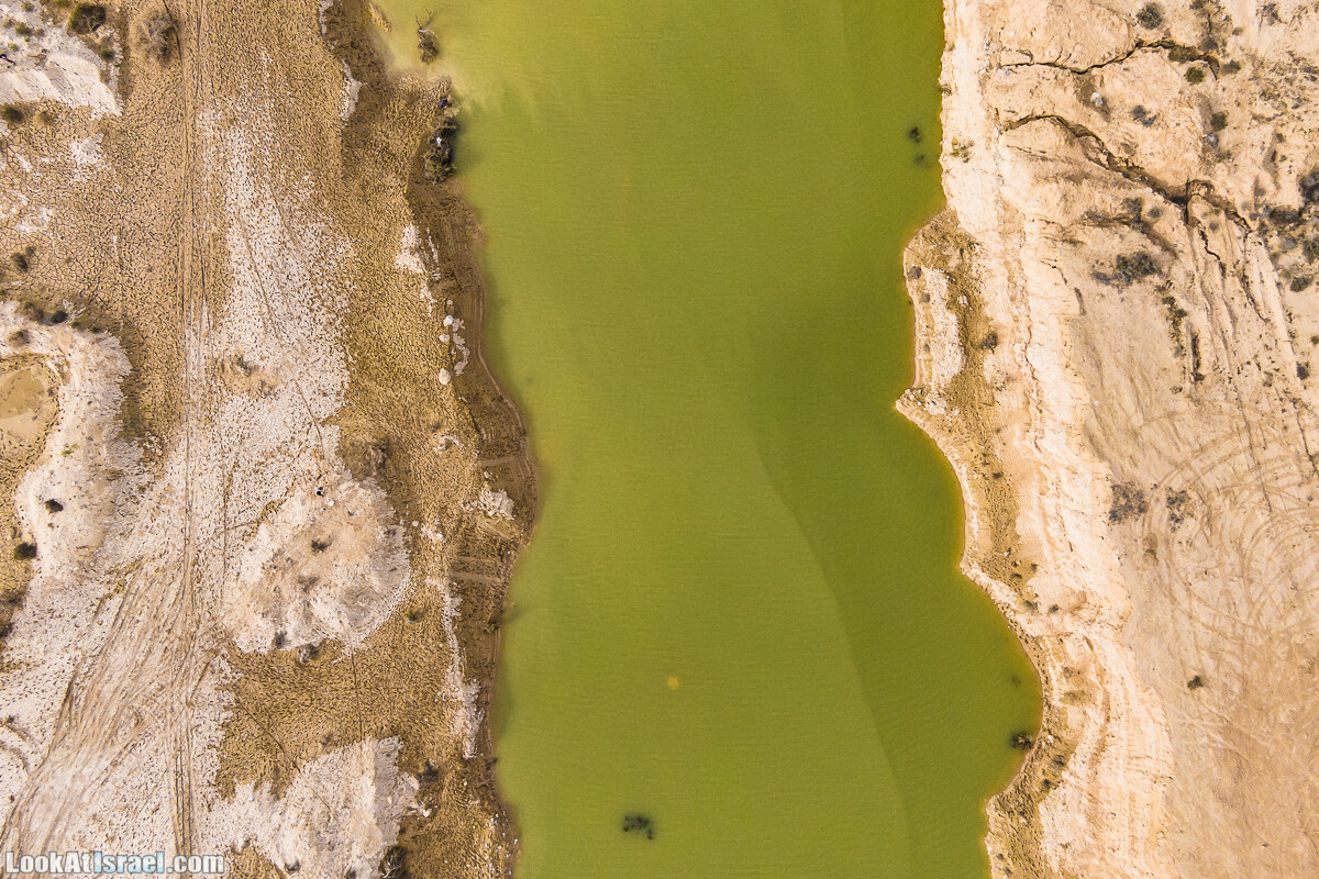 Редкое сезонное озеро в Ницане | LookAtIsrael.com - Фото путешествия по Израилю