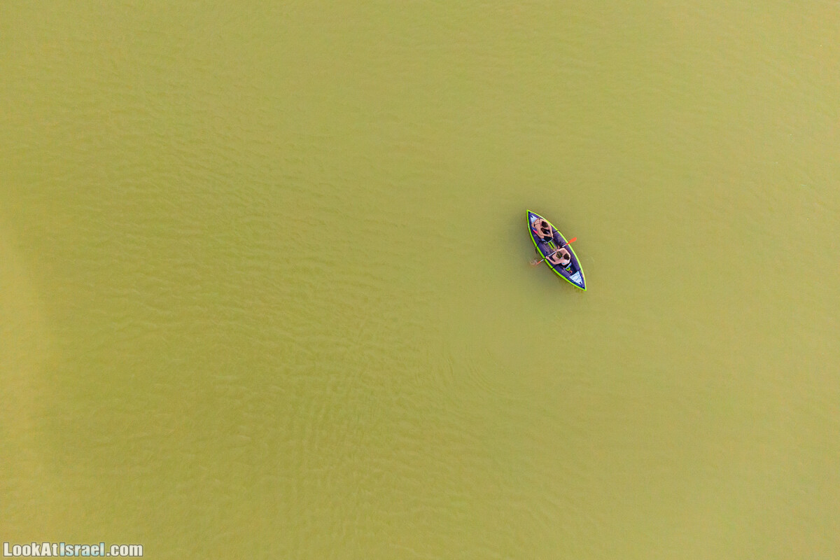 Редкое сезонное озеро в Ницане | LookAtIsrael.com - Фото путешествия по Израилю