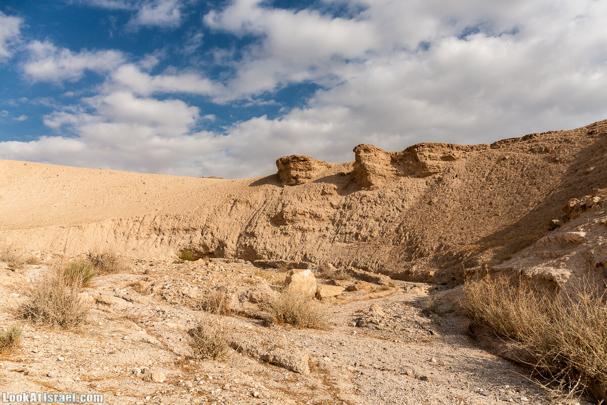Поход по ущельям Тор и Самар, карболет, Мацок а-Этеким | נחל טור וסמר, כתף טור, מצוק העתקים | LookAtIsrael.com - Фото путешествия по Израилю