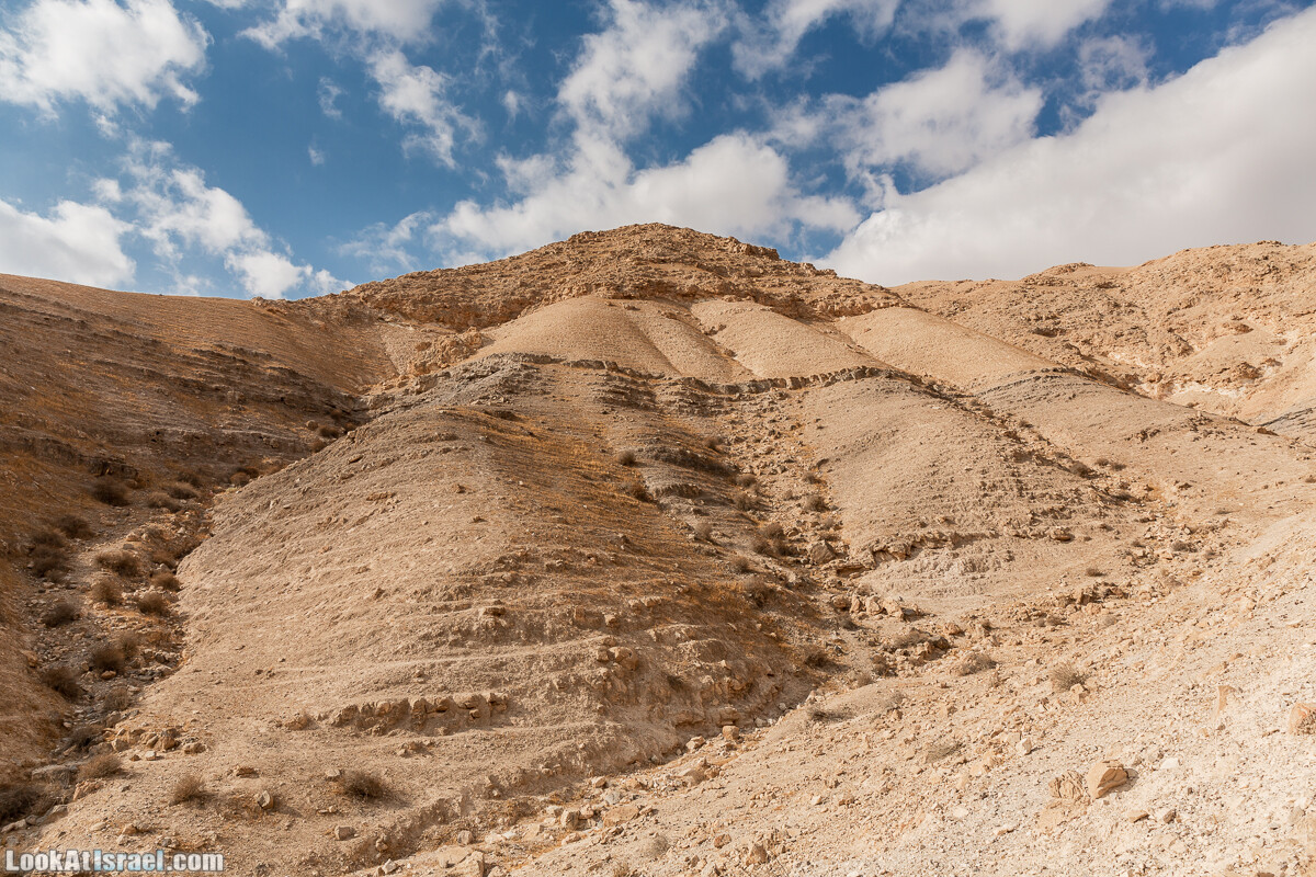 Поход по ущельям Тор и Самар, карболет, Мацок а-Этеким | נחל טור וסמר, כתף טור, מצוק העתקים | LookAtIsrael.com - Фото путешествия по Израилю