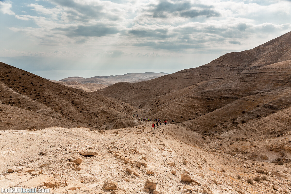 Поход по ущельям Тор и Самар, карболет, Мацок а-Этеким | נחל טור וסמר, כתף טור, מצוק העתקים | LookAtIsrael.com - Фото путешествия по Израилю