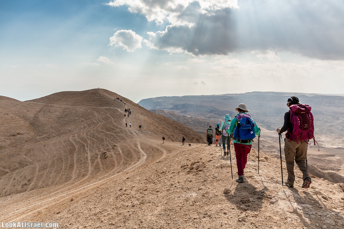 Поход по ущельям Тор и Самар, карболет, Мацок а-Этеким | נחל טור וסמר, כתף טור, מצוק העתקים | LookAtIsrael.com - Фото путешествия по Израилю