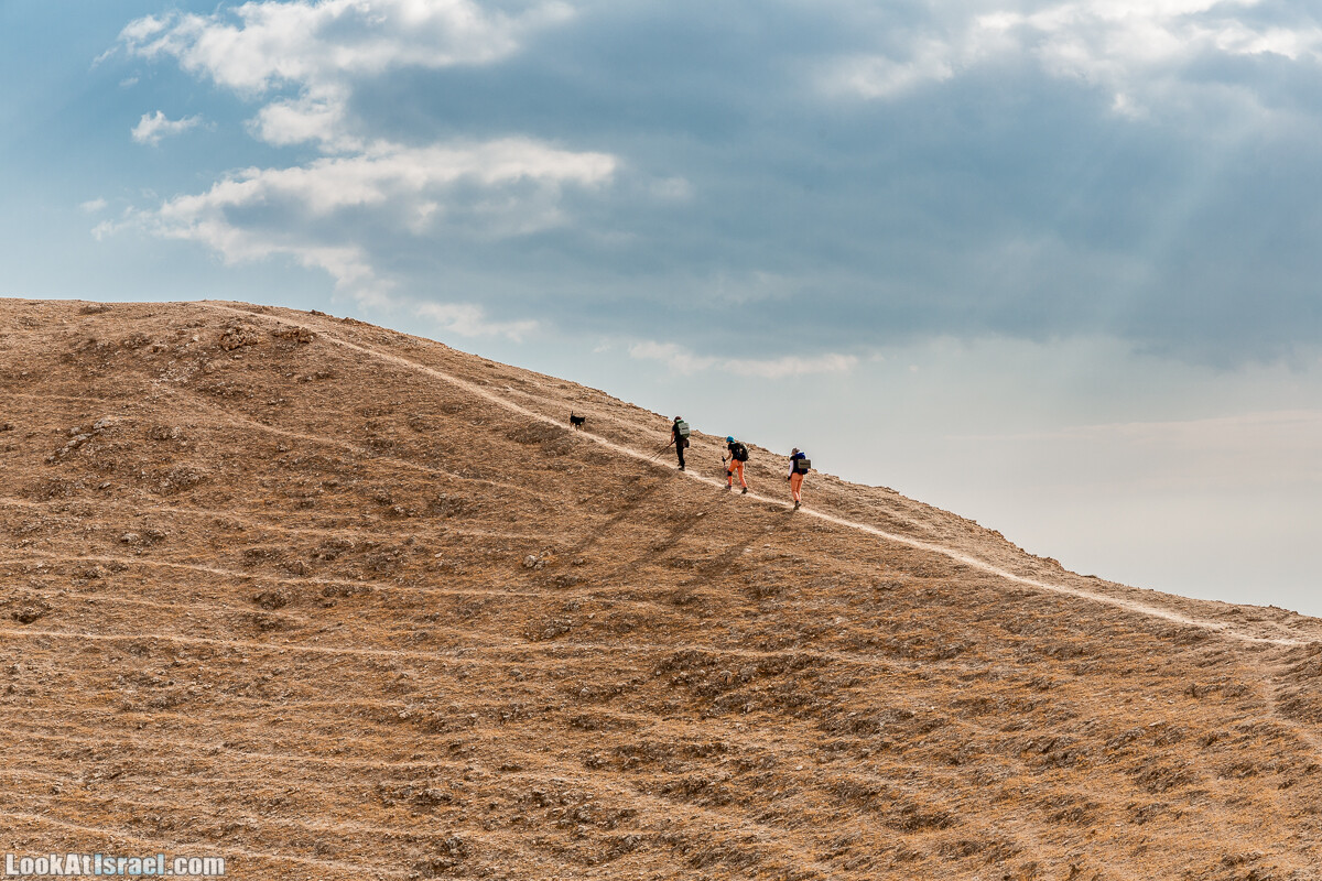 Поход по ущельям Тор и Самар, карболет, Мацок а-Этеким | נחל טור וסמר, כתף טור, מצוק העתקים | LookAtIsrael.com - Фото путешествия по Израилю