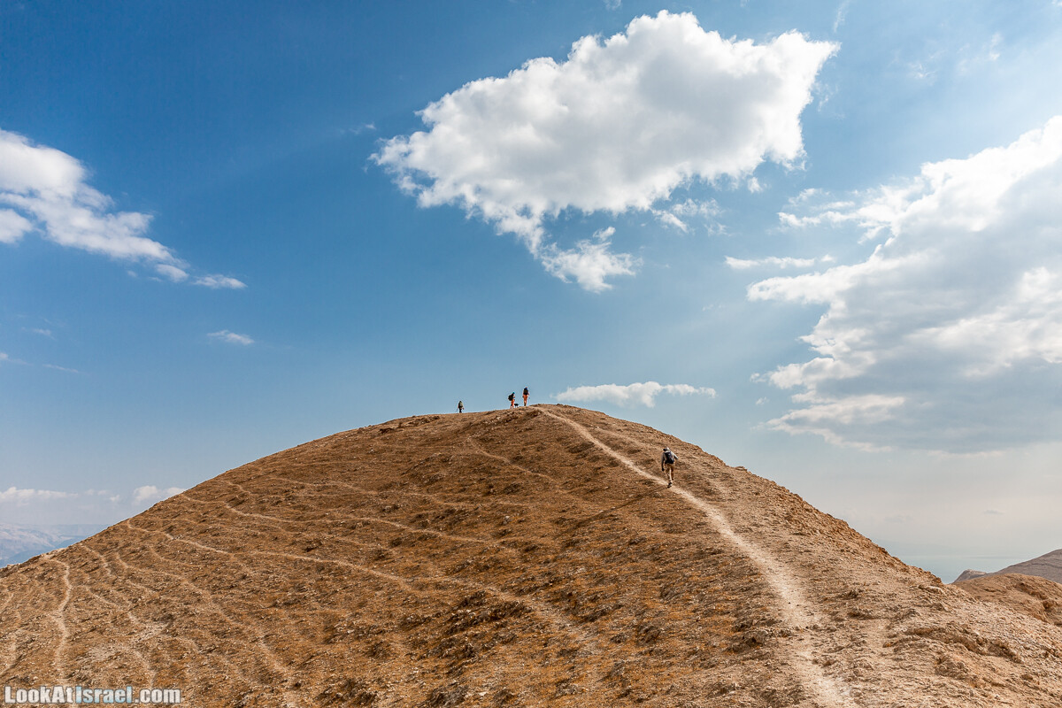 Поход по ущельям Тор и Самар, карболет, Мацок а-Этеким | נחל טור וסמר, כתף טור, מצוק העתקים | LookAtIsrael.com - Фото путешествия по Израилю