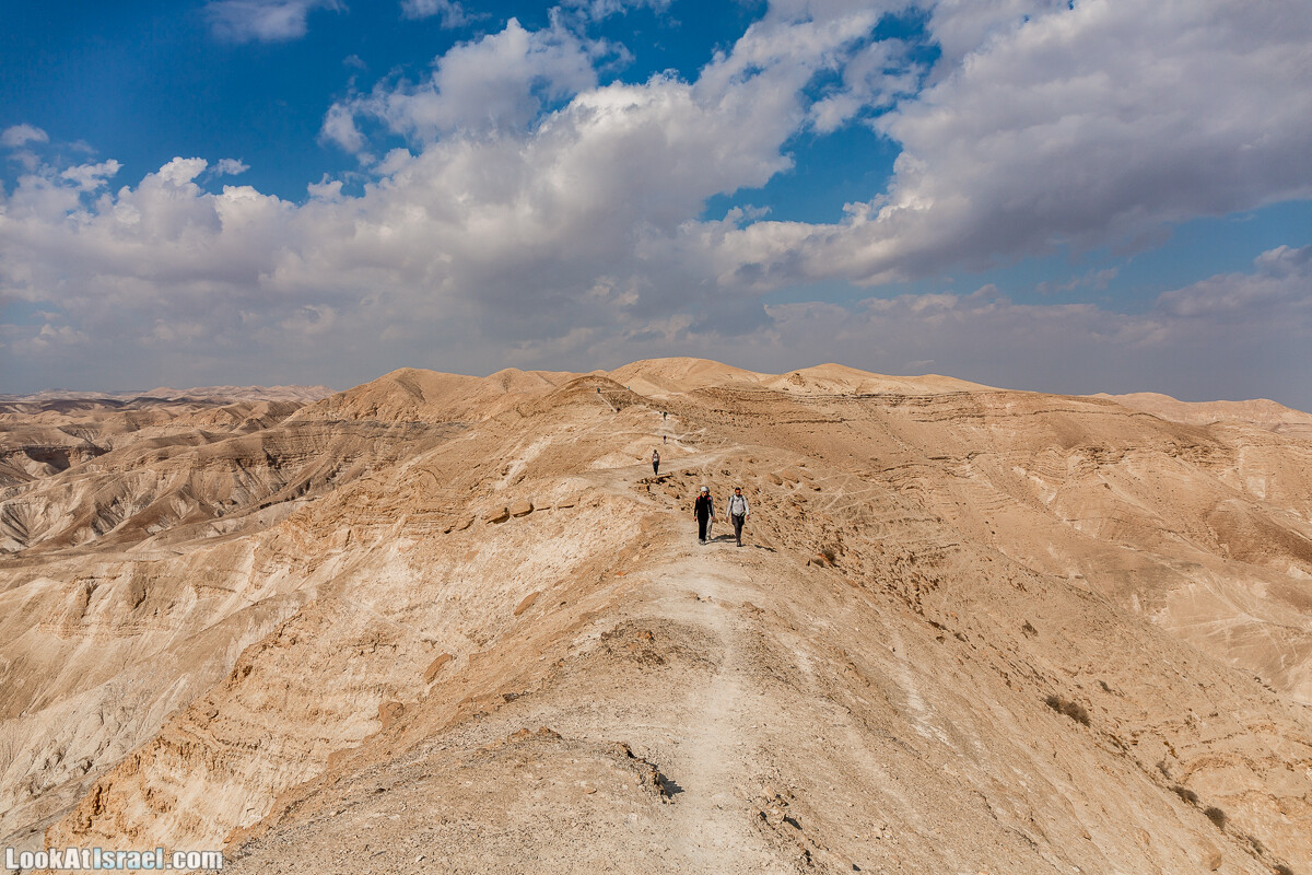 Поход по ущельям Тор и Самар, карболет, Мацок а-Этеким | נחל טור וסמר, כתף טור, מצוק העתקים | LookAtIsrael.com - Фото путешествия по Израилю