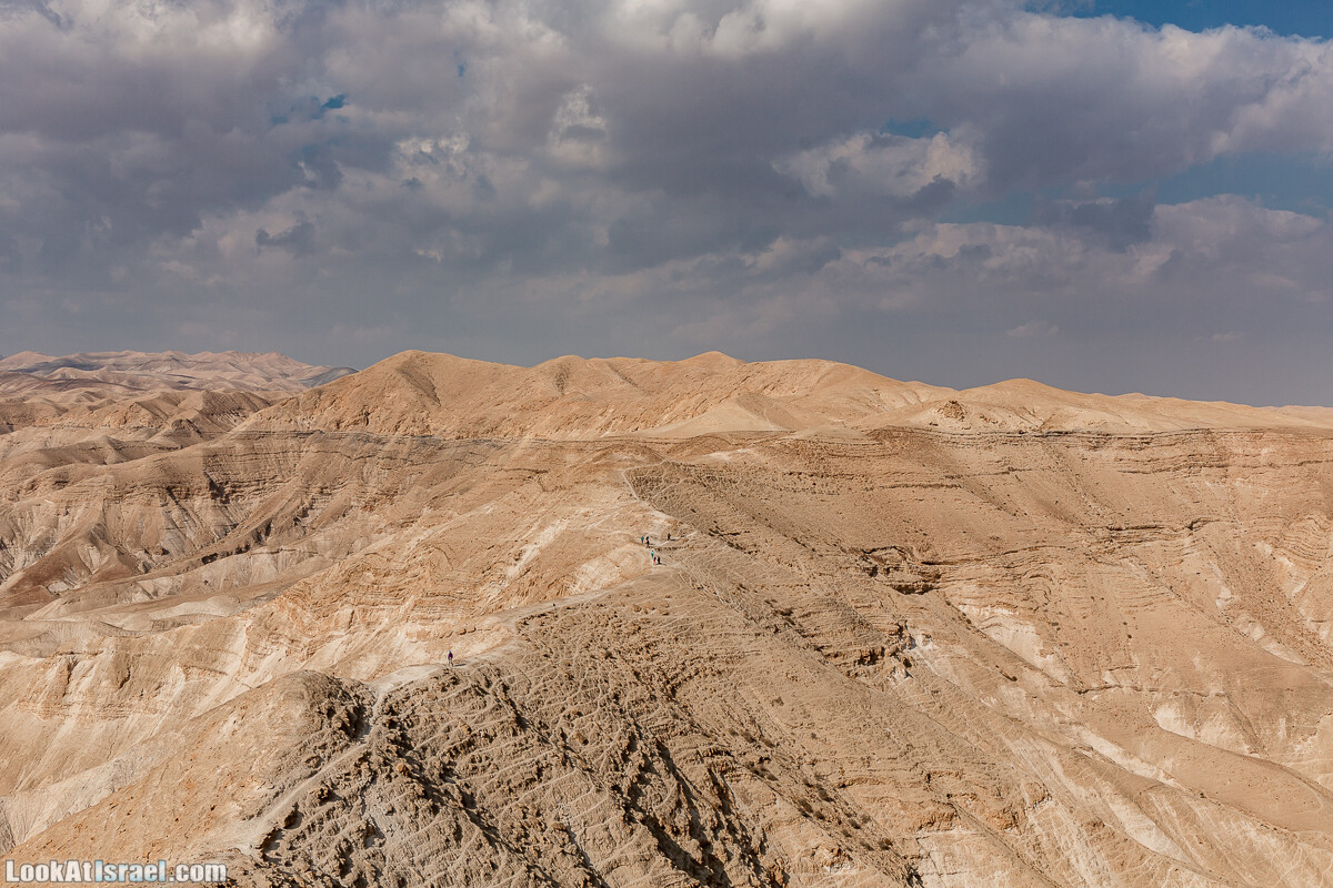 Поход по ущельям Тор и Самар, карболет, Мацок а-Этеким | נחל טור וסמר, כתף טור, מצוק העתקים | LookAtIsrael.com - Фото путешествия по Израилю