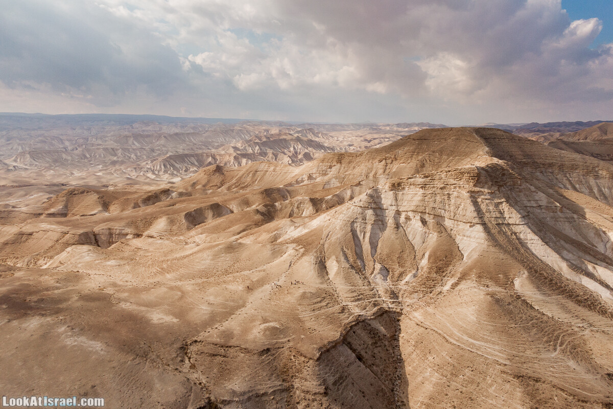 Поход по ущельям Тор и Самар, карболет, Мацок а-Этеким | נחל טור וסמר, כתף טור, מצוק העתקים | LookAtIsrael.com - Фото путешествия по Израилю