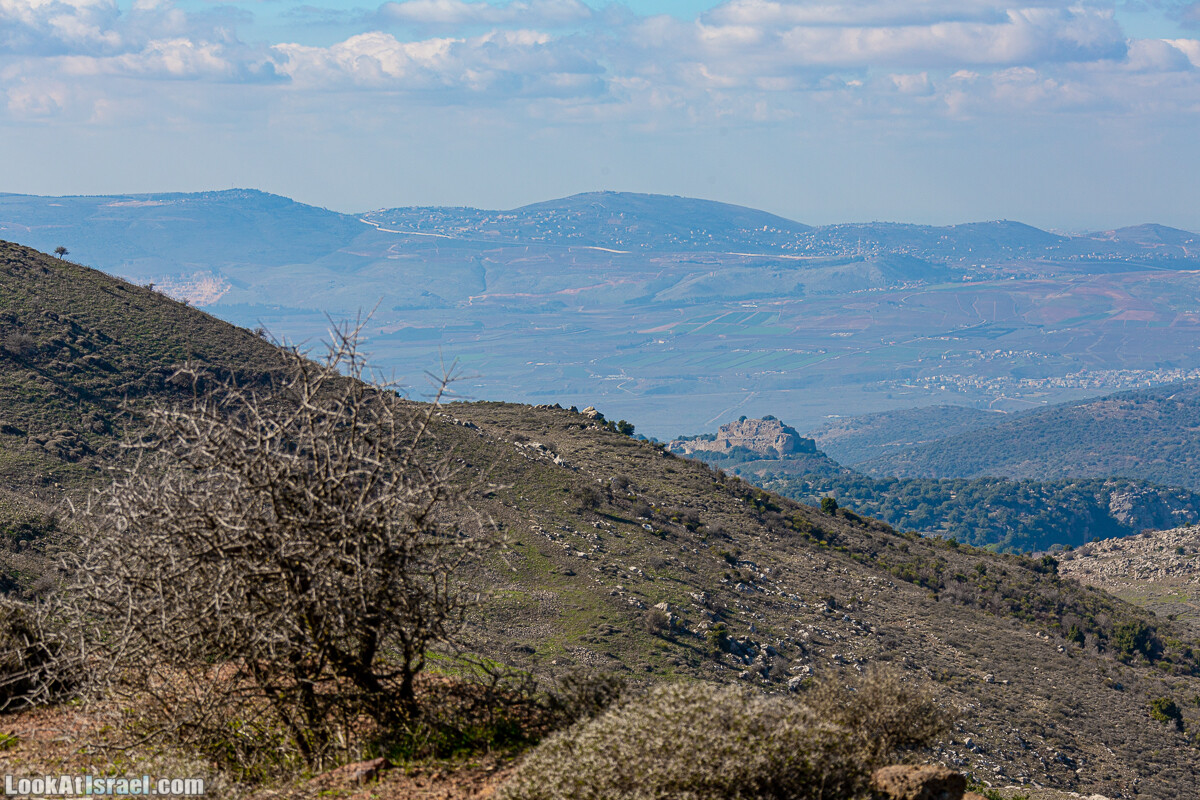 Голанские высоты - водопад Фара, гора Хермонит, Тель а-Саки | Fara waterfall, Hermonit mt, Tel a-Saqi | LookAtIsrael.com - Фото путешествия по Израилю