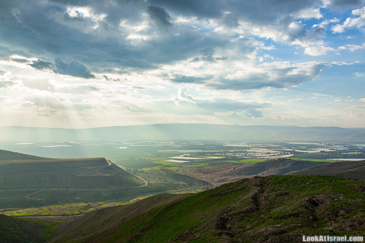 Голанские высоты - водопад Фара, гора Хермонит, Тель а-Саки | Fara waterfall, Hermonit mt, Tel a-Saqi | LookAtIsrael.com - Фото путешествия по Израилю