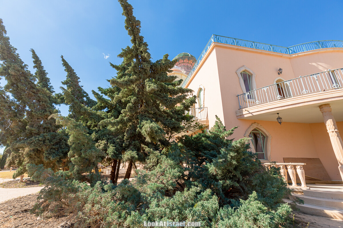 Центр искусств в кибуце Неот Смадар | בית האומנויות בקיבוץ נאות סמדר | LookAtIsrael.com - Фото путешествия по Израилю