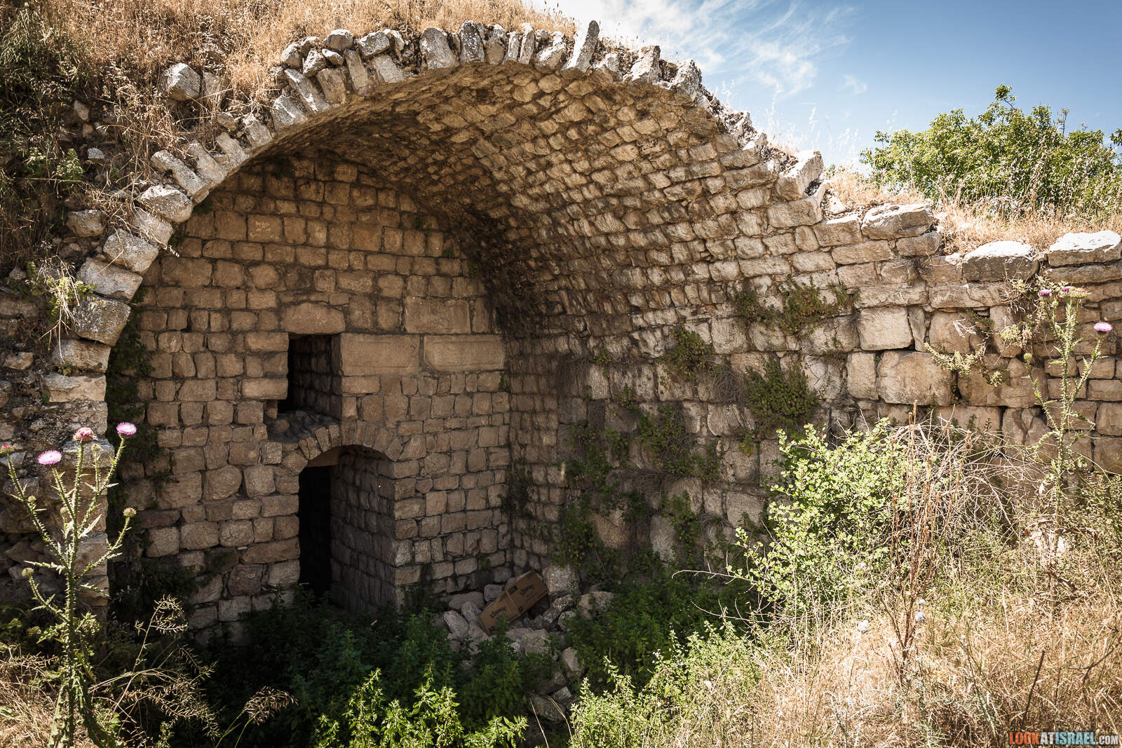 Крепость Хонин (Шато Неф)