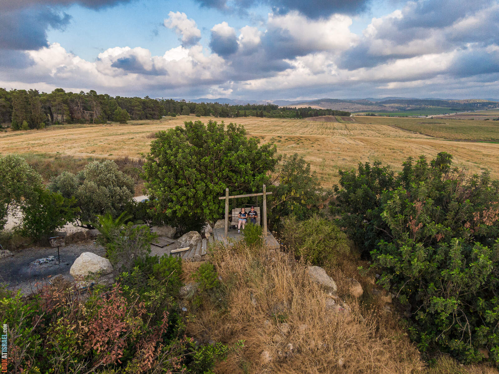 Красивое и романтичное место в долине Аялон в память Моше Шая | אתר לזכר משה שעיה  |  LookAtIsrael.com - Фото путешествия по Израилю