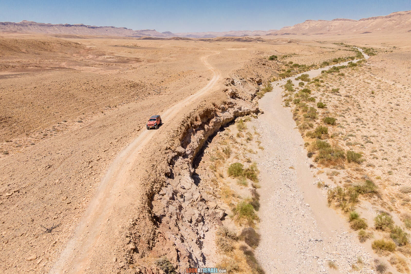 На внедорожнике вокруг махтеш Рамон, ручьи Афифон и Рамон