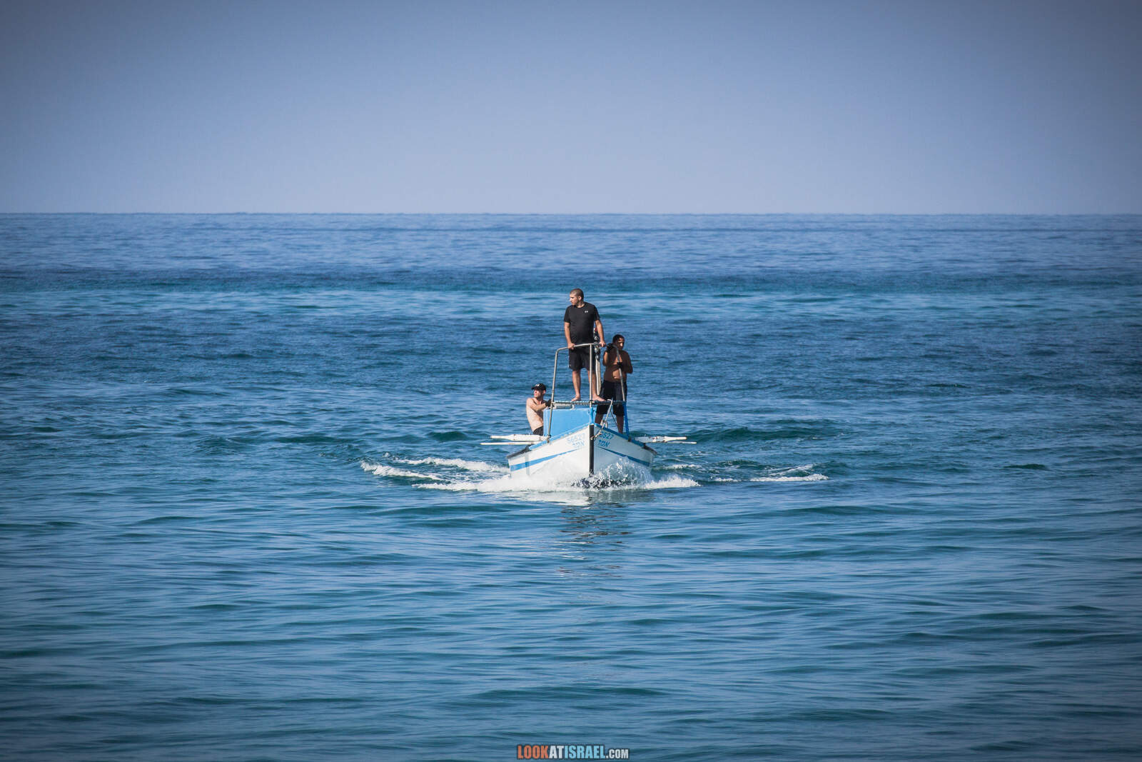Пляжи и набережная Тель-Авива во время карантина | Lockdown on beaches of Tel Aviv | LookAtIsrael.com - Фото путешествия по Израилю
