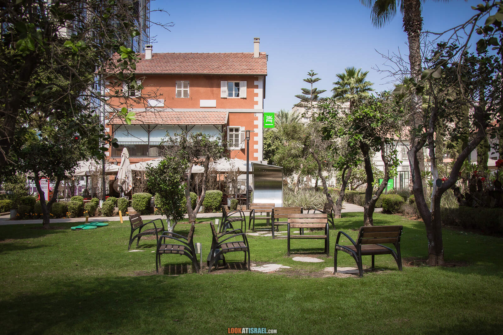 Тель-Авив, Сарона во время карантина | Lockdown on beaches of Tel Aviv | LookAtIsrael.com - Фото путешествия по Израилю