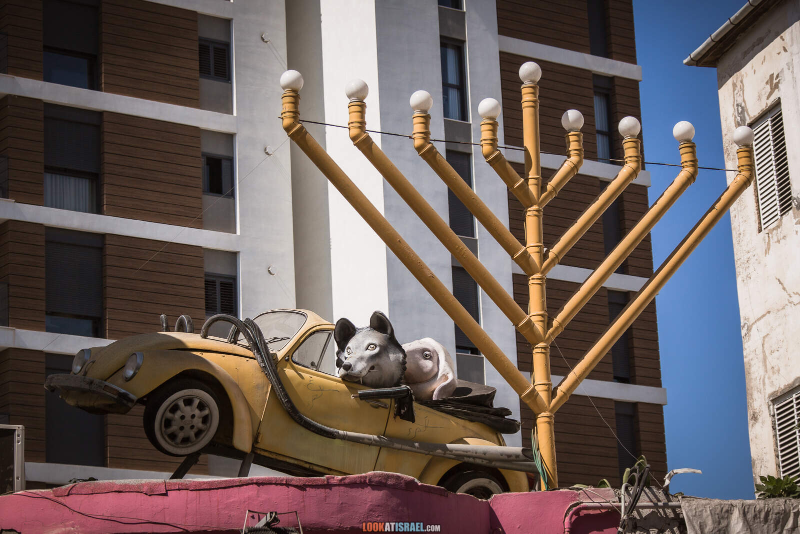 Тель-Авив, улица ремесленников Нахалат Биньямин и рынок Кармель во время карантина | Lockdown on beaches of Tel Aviv | LookAtIsrael.com - Фото путешествия по Израилю