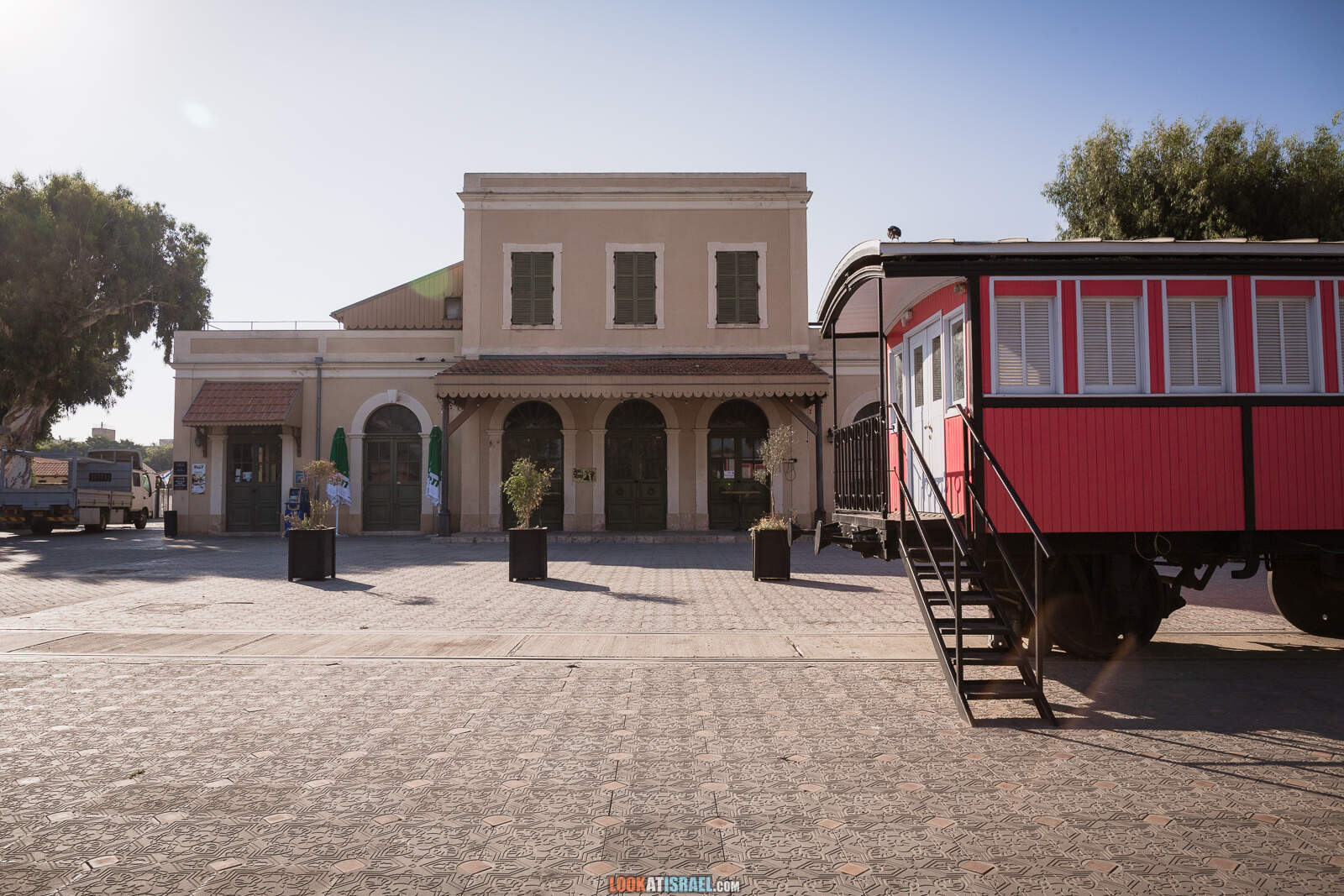 Тель-Авив, железнодорожная станция Ха-Тахана во время карантина