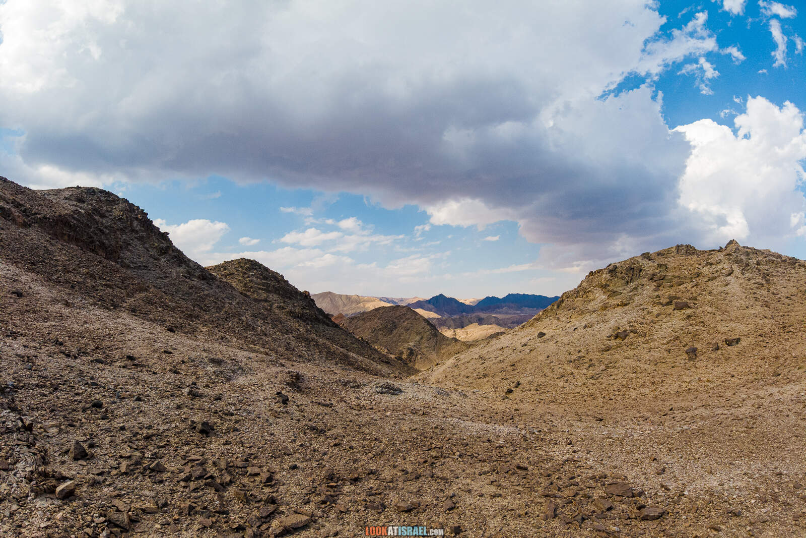 Поход по Эйлатским горам - Проход Маавар Цафра (מעבר צפרה) Ущелье Гешрон (נחל גשרון) гора Цфахот (הר צפחות) | LookAtIsrael.com - Фото путешествия по Израилю