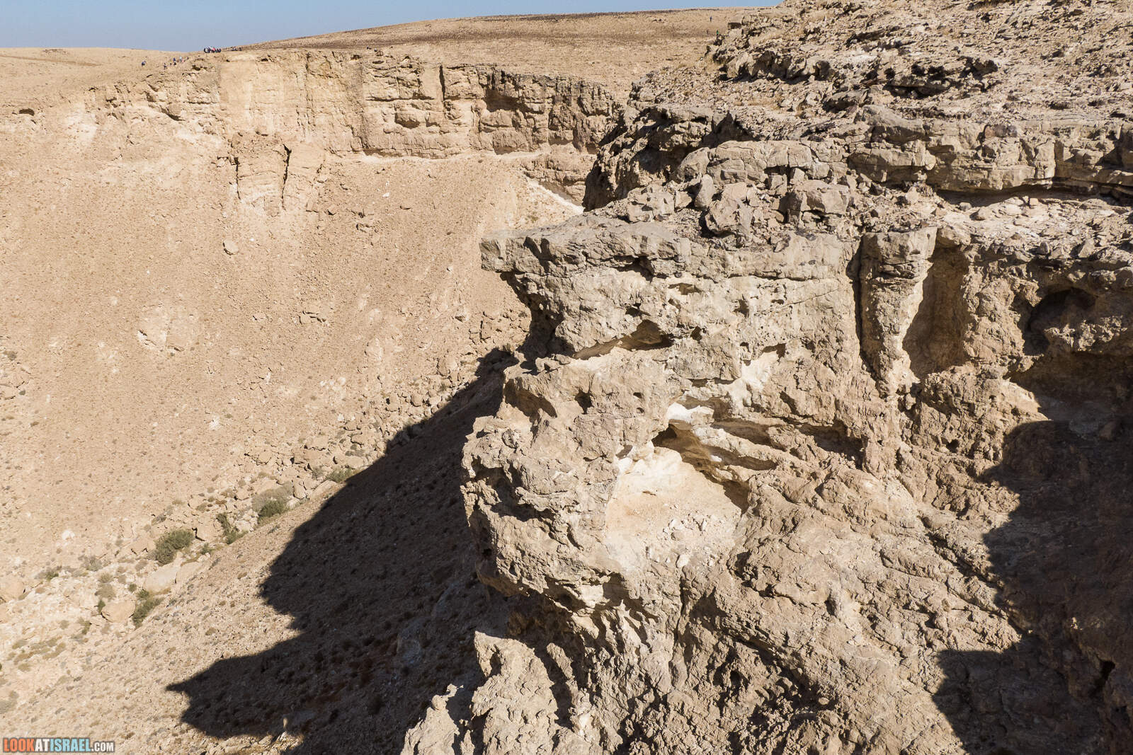 Обратная стороны неопалимой купины на горе Карком | LookAtIsrael.com - Фото путешествия по Израилю