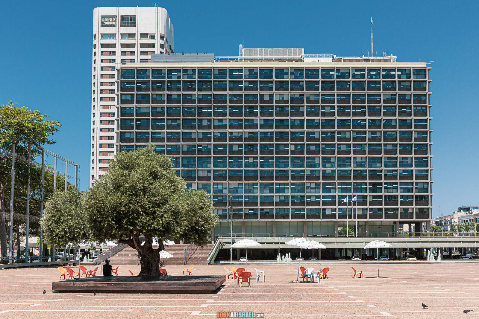 Тель Авив, ирия (муниципалитет) и площадь Рабина