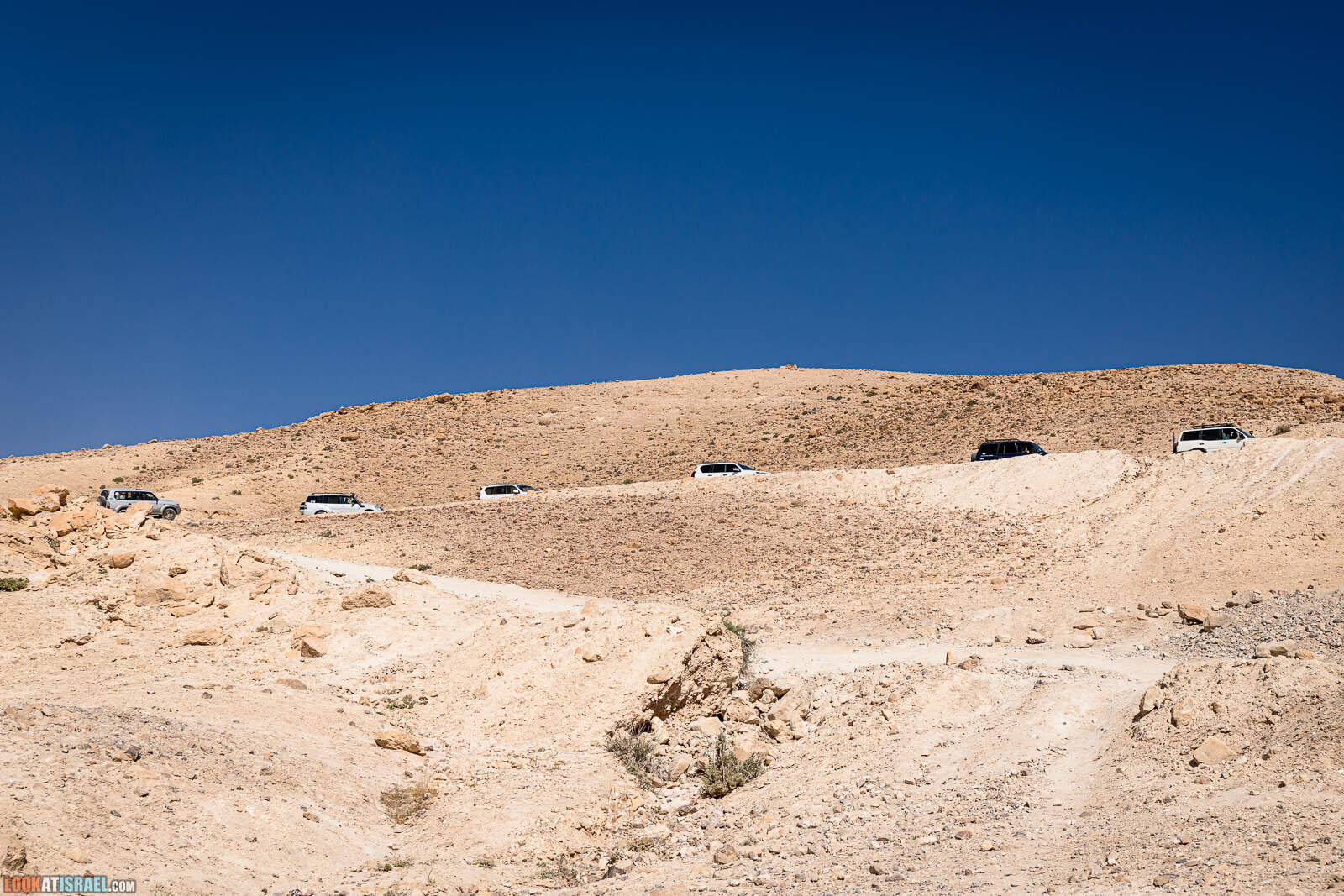 По пустыне на внедорожниках | LookAtIsrael.com - Фото путешествия по Израилю