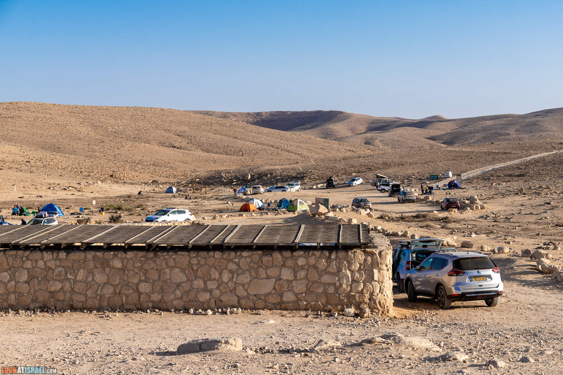 Южная часть дороги 10 вдоль границы с Египтом и Эйлатские горы - гора Берех, нахаль Метек, нахаль Ботем и Ботмим, обратная сторона долины Тимна, гигантские бульбусы в Израиле |  LookAtIsrael.com - Фото путешествия по Израилю