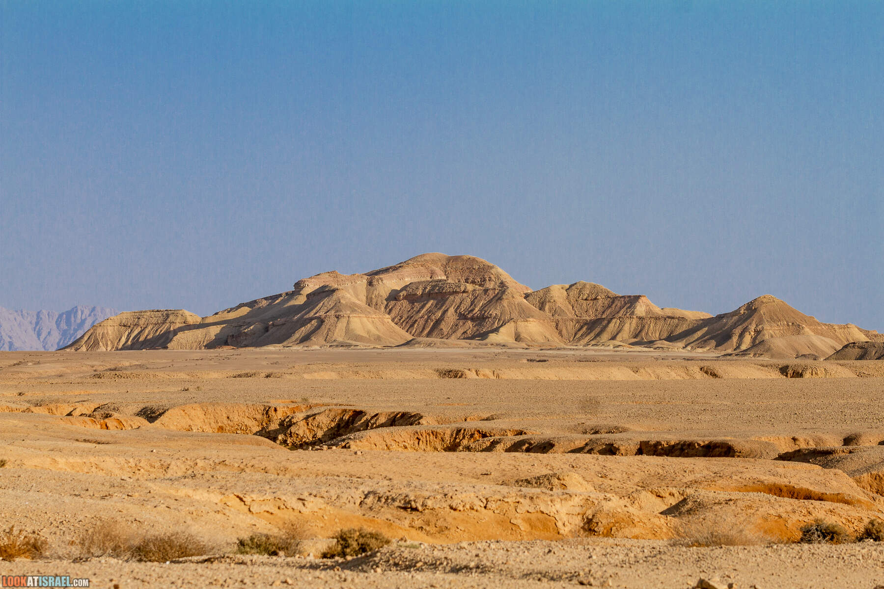 Южная часть дороги 10 вдоль границы с Египтом и Эйлатские горы - гора Берех, нахаль Метек, нахаль Ботем и Ботмим, обратная сторона долины Тимна, гигантские бульбусы в Израиле |  LookAtIsrael.com - Фото путешествия по Израилю