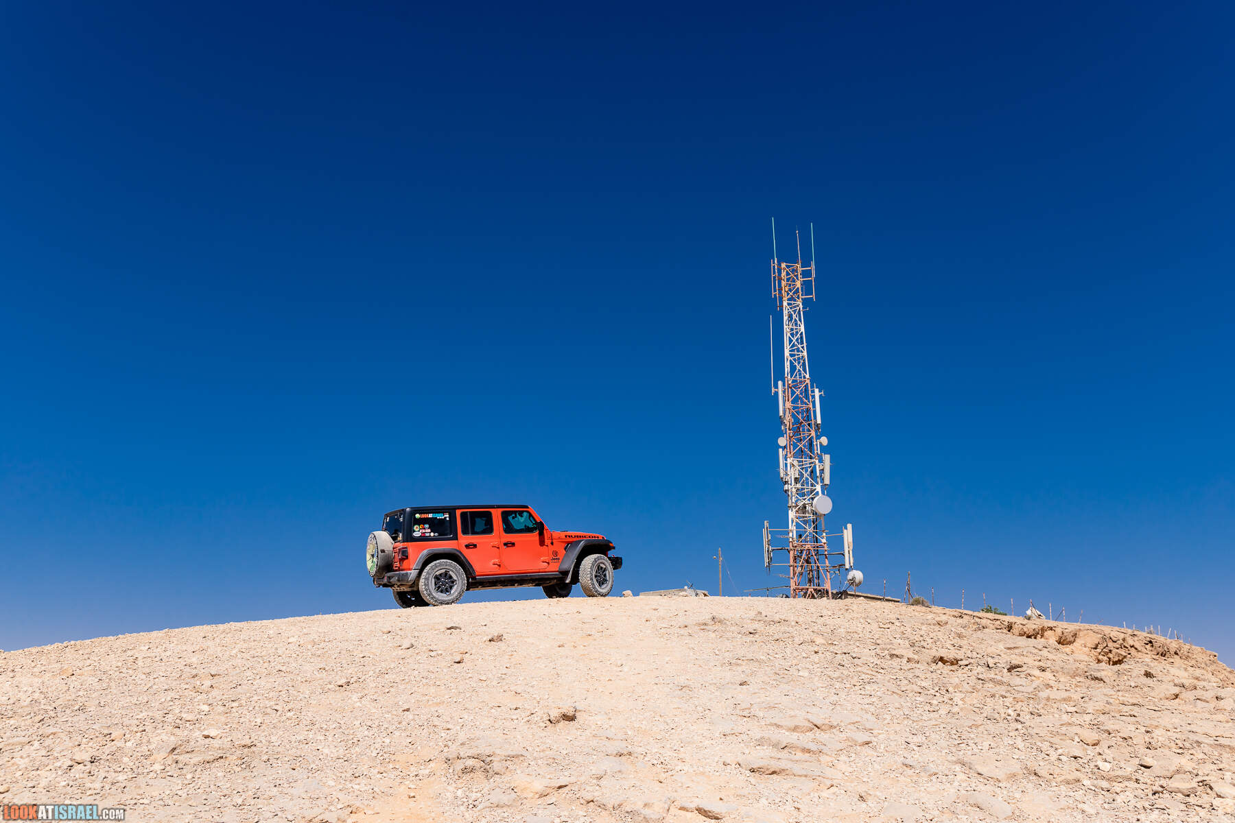 Южная часть дороги 10 вдоль границы с Египтом и Эйлатские горы - гора Берех, нахаль Метек, нахаль Ботем и Ботмим, обратная сторона долины Тимна, гигантские бульбусы в Израиле |  LookAtIsrael.com - Фото путешествия по Израилю