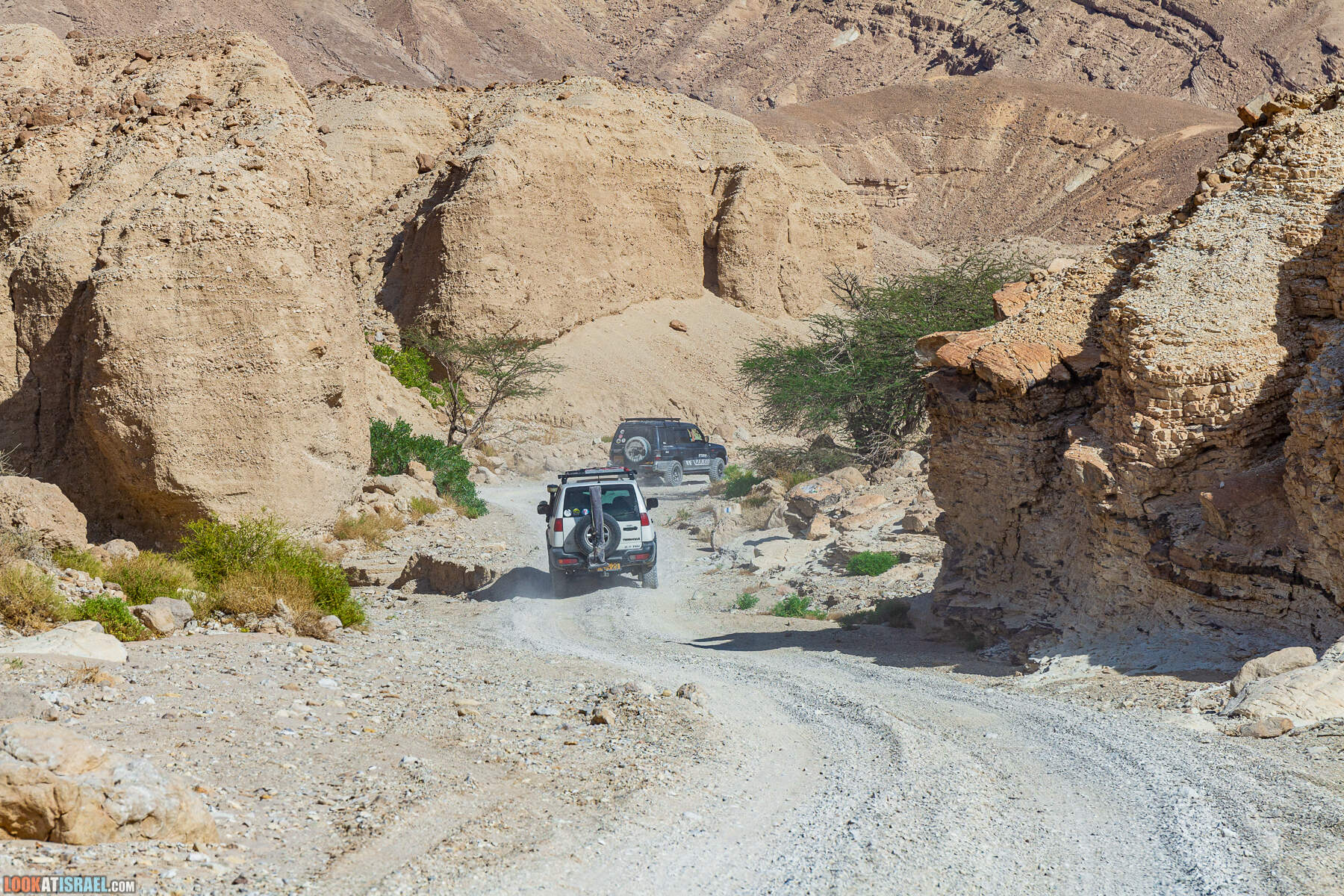 Ручьи Нахаль Этек, Нахаль Метек, Маале Шахарут и путешествие 4x4 по Эйлатским горам  - LookAtIsrael.com - Фото путешествия по Израилю