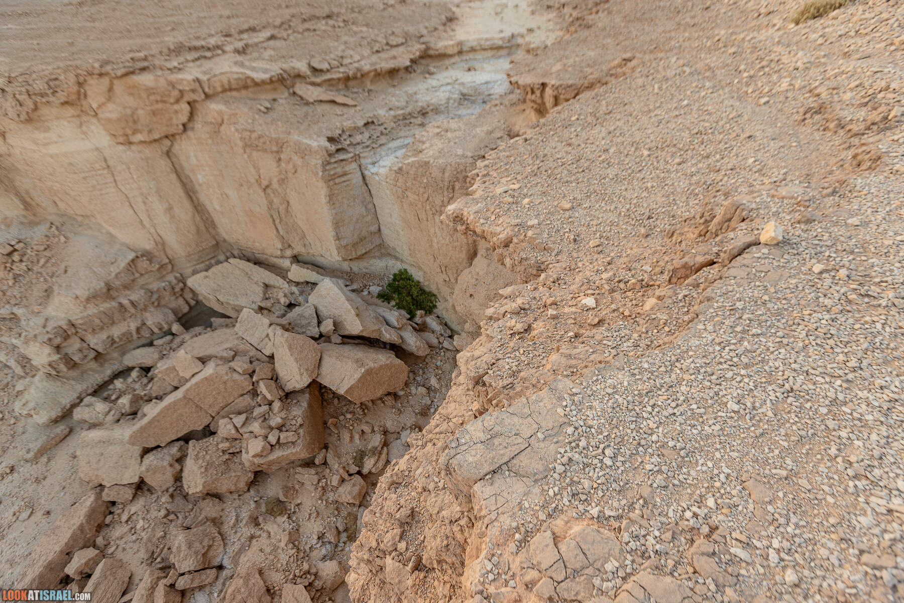 Ручьи Нахаль Этек, Нахаль Метек, Маале Шахарут и путешествие 4x4 по Эйлатским горам  - LookAtIsrael.com - Фото путешествия по Израилю