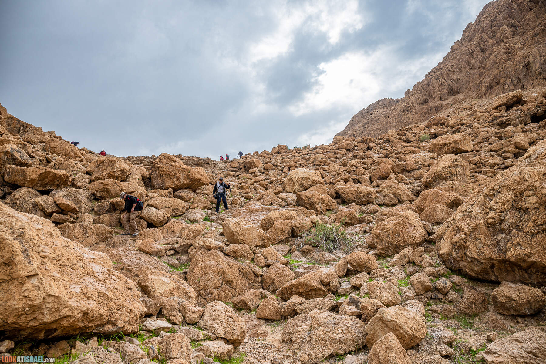 Поход по ущелью Кумран, Мацок Этеким, Рош Цуким