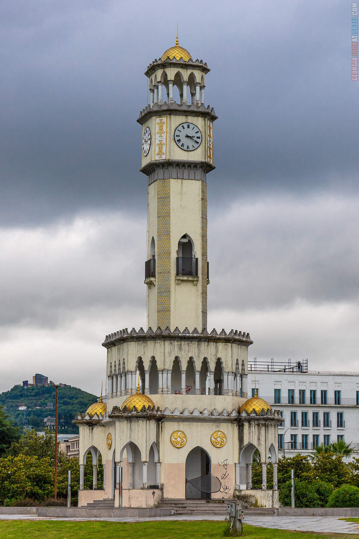 Батуми - город у Черного моря, конкурент Лас Вегаса