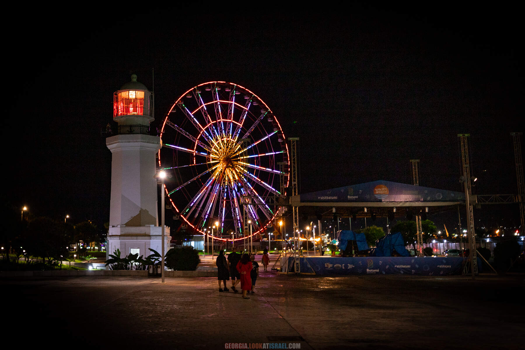 Ночной Батуми и танцующие фонтаны