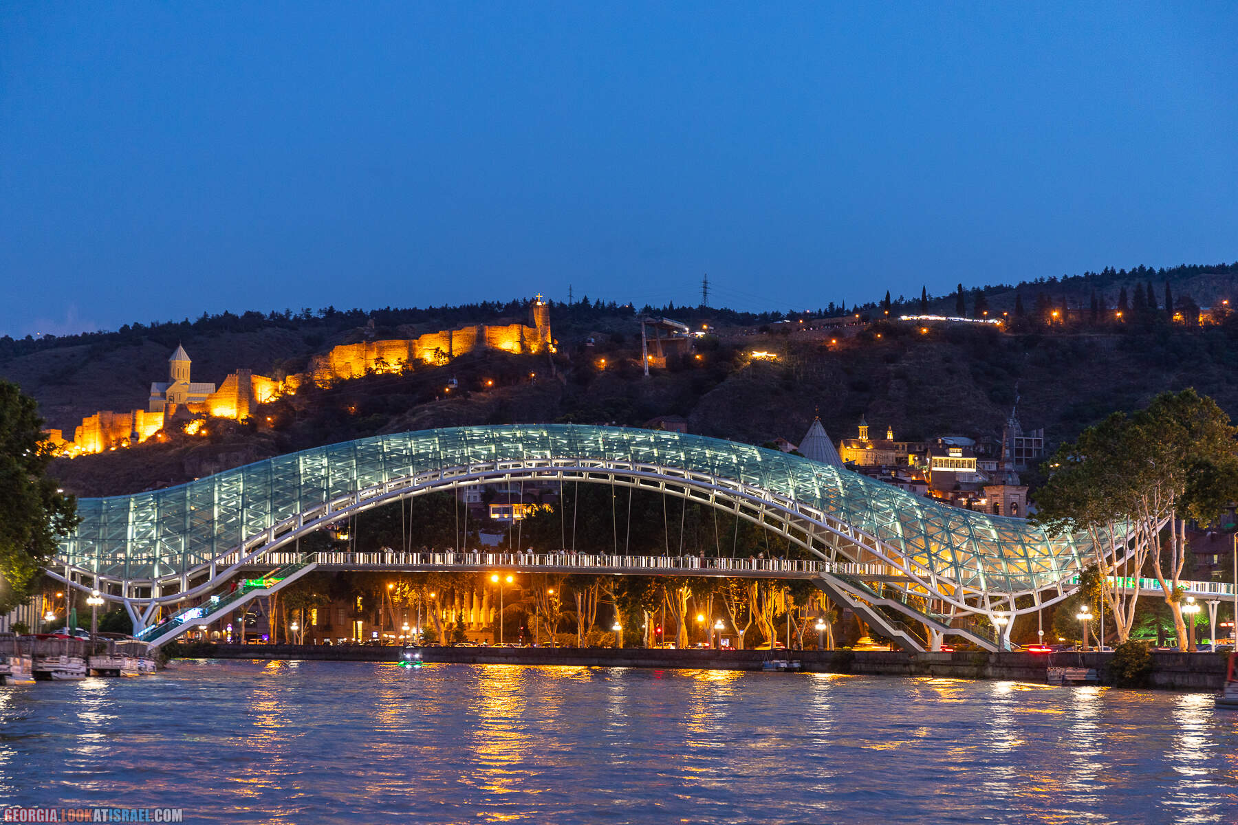  Вечерни и ночной Тбилиси