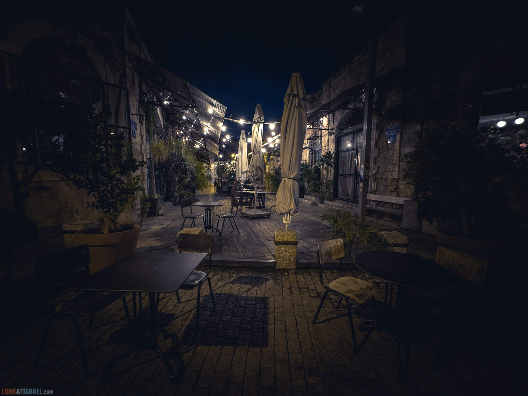 Блошиный рынок в Яффо ночью, Тель-Авив, Израиль