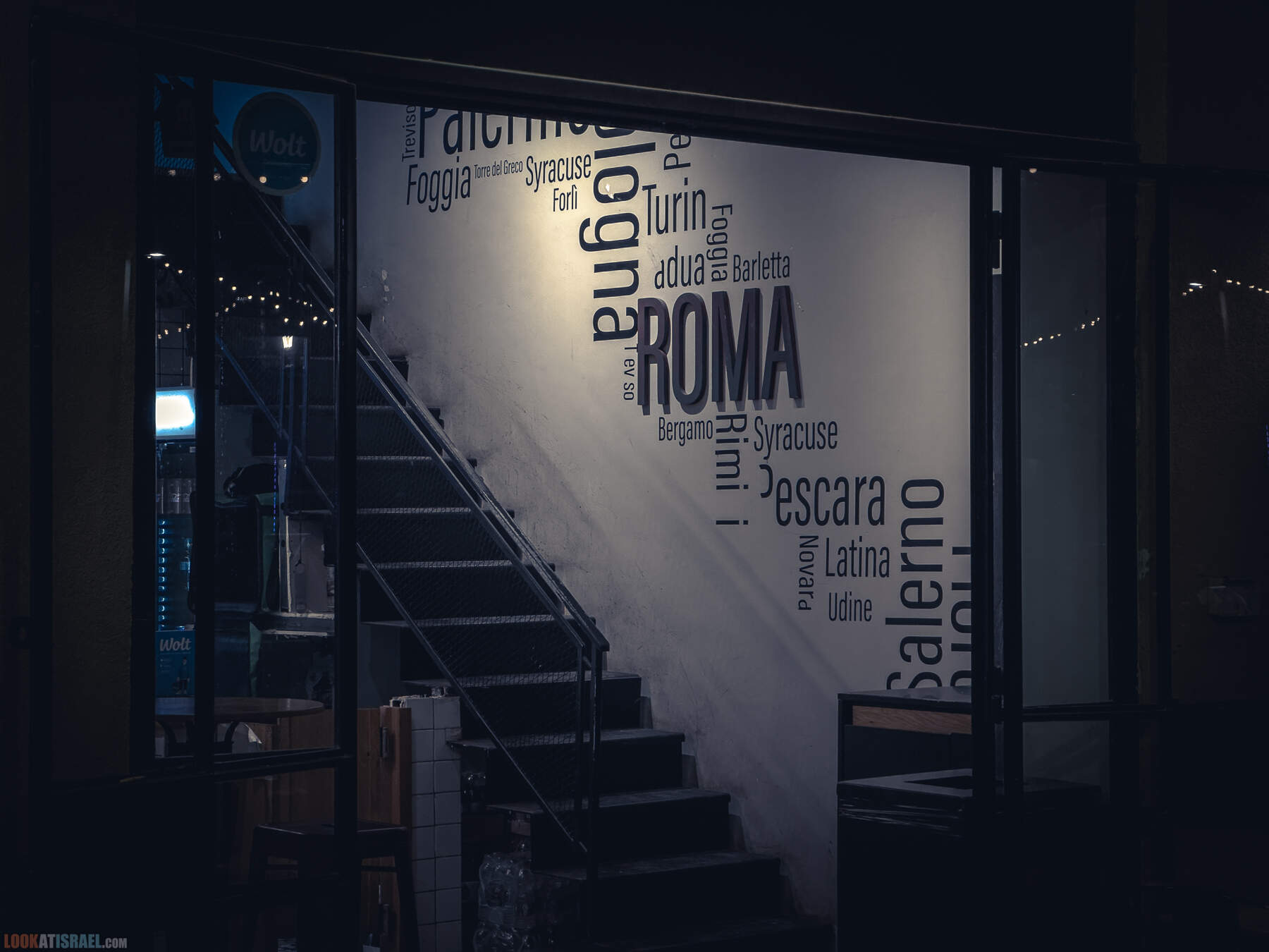 Блошиный рынок в Яффо ночью, Тель-Авив, Израиль