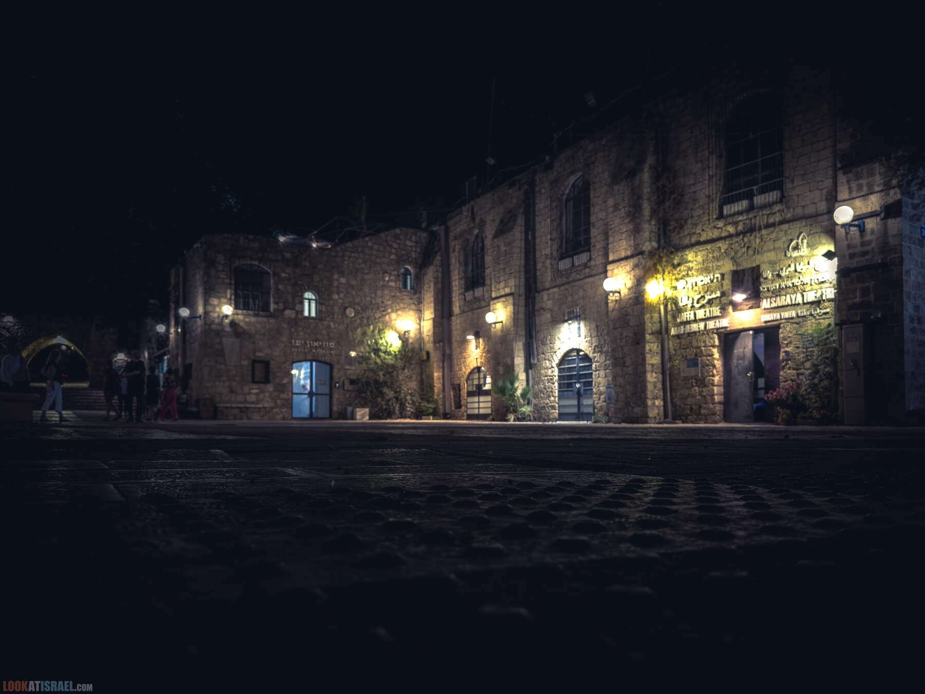 Блошиный рынок в Яффо ночью, Тель-Авив, Израиль