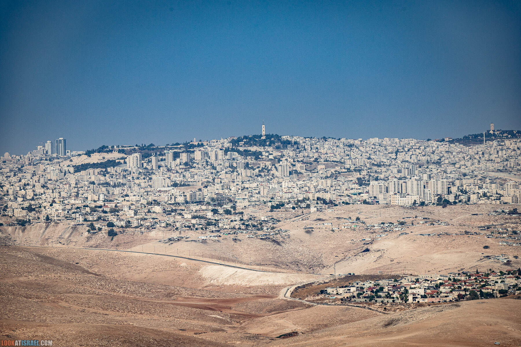 Путешествие корги на джипах по Иудейской пустыне - гора Мунтар (Азазель), монастырь Мар Саба, Гиркания, гора Рас Муакеф