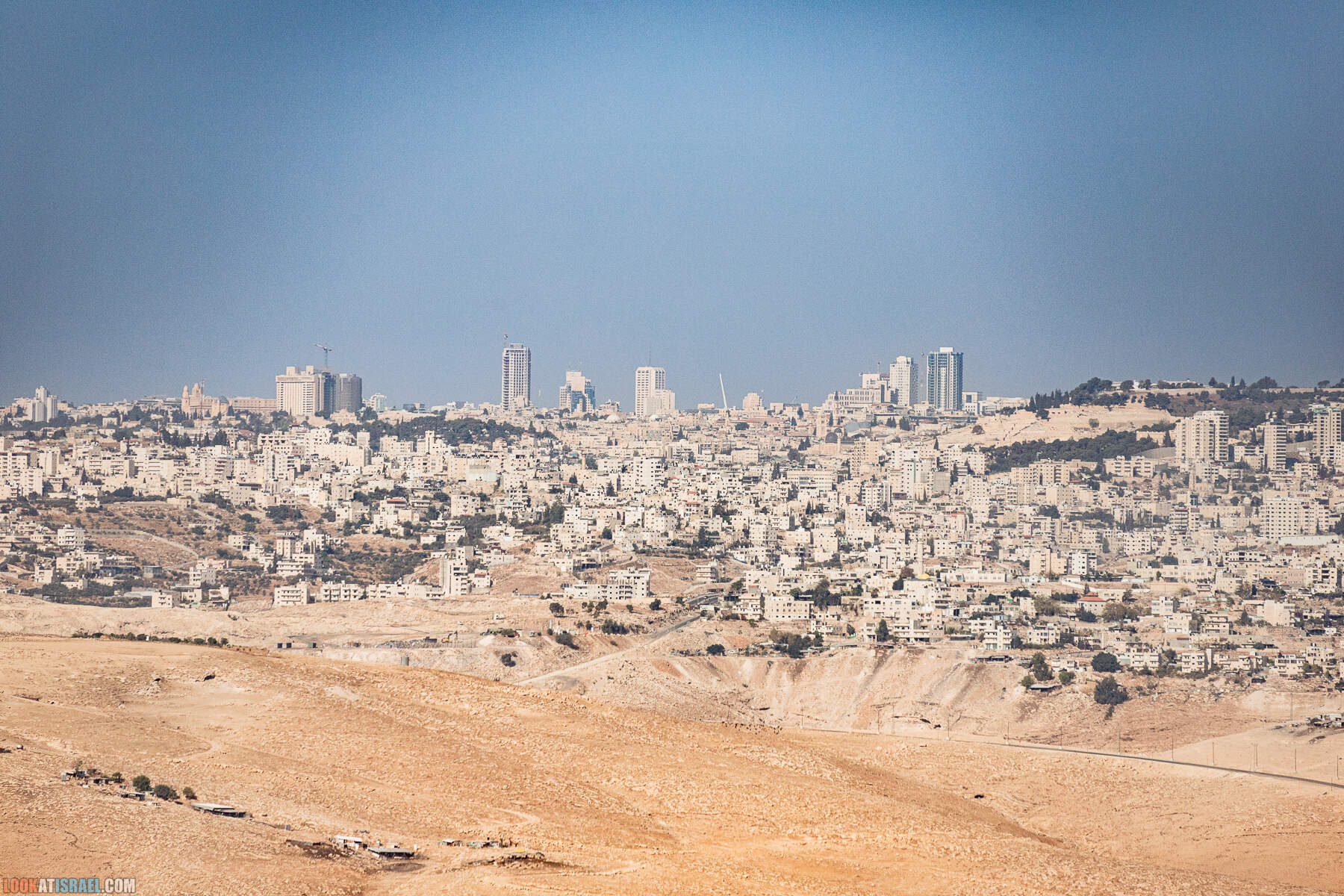 Путешествие корги на джипах по Иудейской пустыне - гора Мунтар (Азазель), монастырь Мар Саба, Гиркания, гора Рас Муакеф